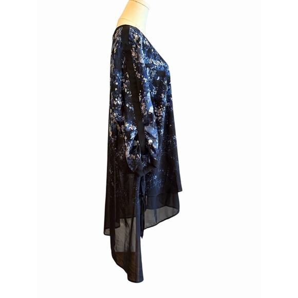 Catherines Top Womens 1X Blue Black Artsy Abstract Blouse Asymmetrical Flowy - Picture 4 of 10